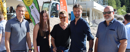 E-Bike Übergabe in Brandenberg am Kapfinger Wald | © Tiroler Immobilien E-Bike Übergabe in Brandenberg am Kapfinger Wald | © Tiroler Immobilien